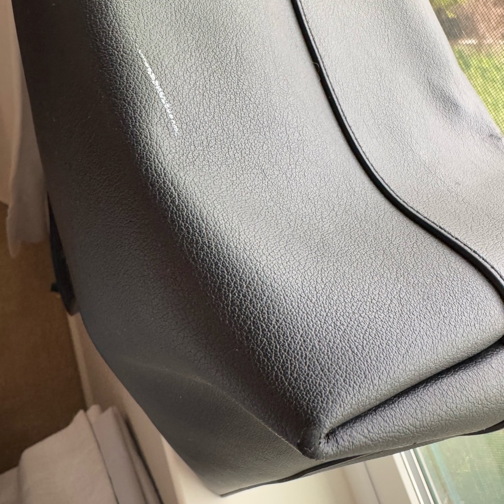 Saint Laurent Black Tote Bag - Picture 11 of 11